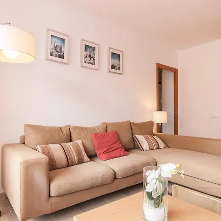 Private Terrace At Sagrada Familia Apartment *